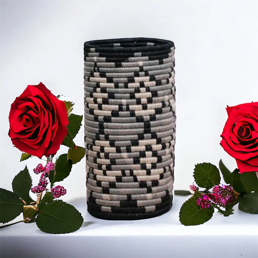 LIGHT GREY DIYAMA VASE